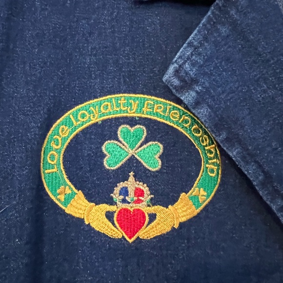 Faded Glory Ladies Jean Jacket, size 22W/24W, Claddaugh Embroidered on Chest - Picture 2 of 4